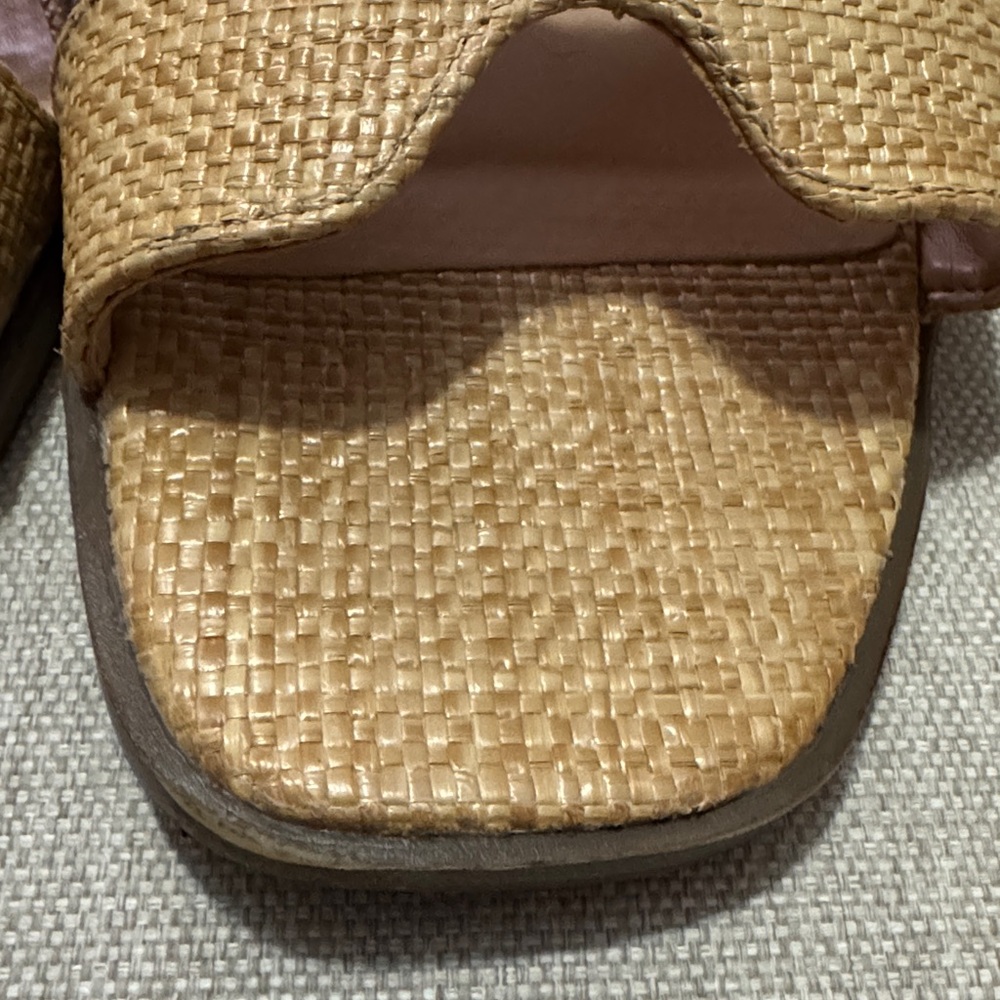 EUC a new day brand Sandals-Sz 9-Woven Textured Uppers-Natural Color/Tan-Slip On - Picture 4 of 13